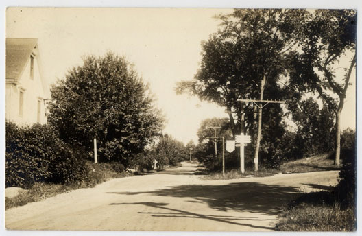 he corner of Reach Road and Caterpillar Hill Road (to the right), Sargentville, ME. 