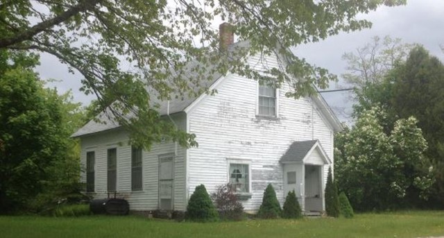 This building was the “new” schoolhouse no. 3 built in 1873. It is still standing and now is a private residence