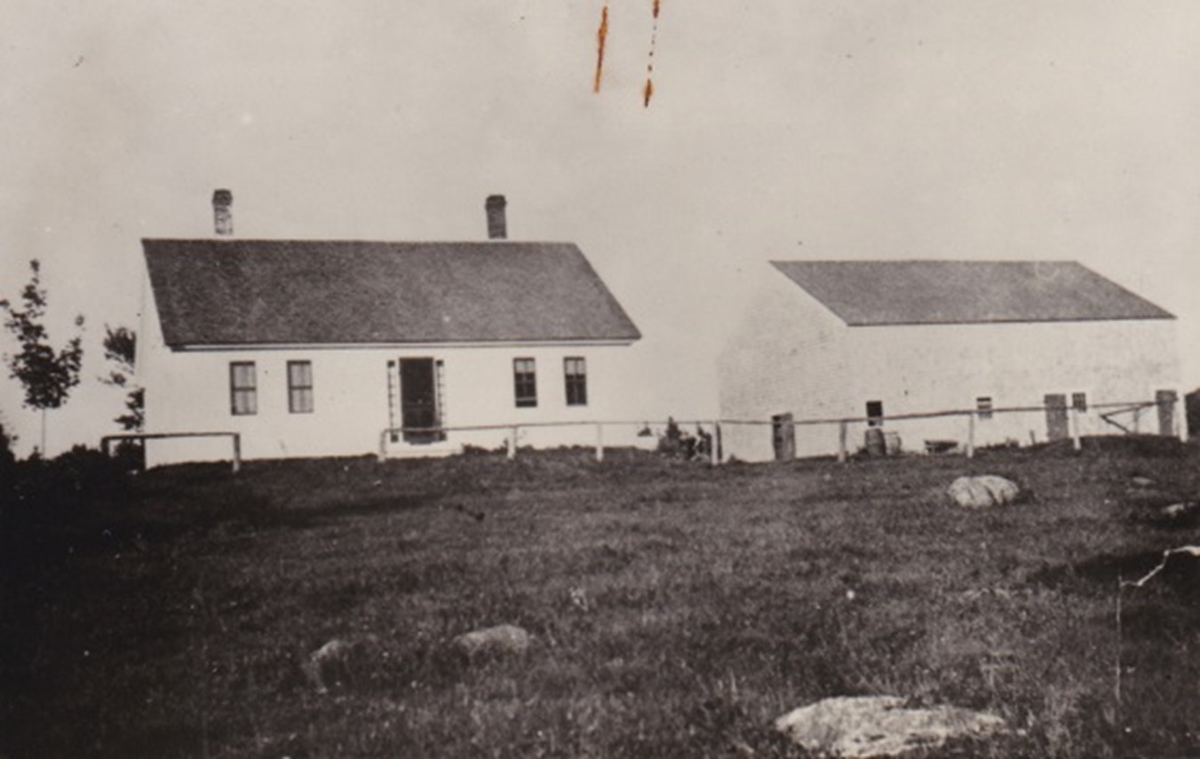 Samuel Billings built this house at the corner of Reach Road and Caterpillar in 1820, the year Maine became a state as part of the Missouri Compromise. The house is still owned by descendant Sylvia Conner Wardwell.