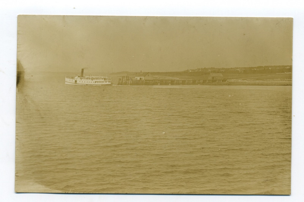 Steamer leaving the Sargentville Wharf