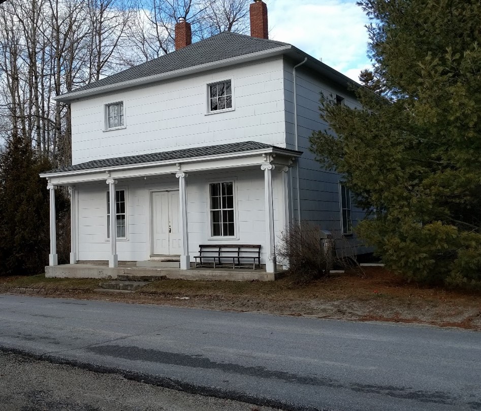 Riverside Hall. The upper floors burned. The lower part of the building is now a private residence