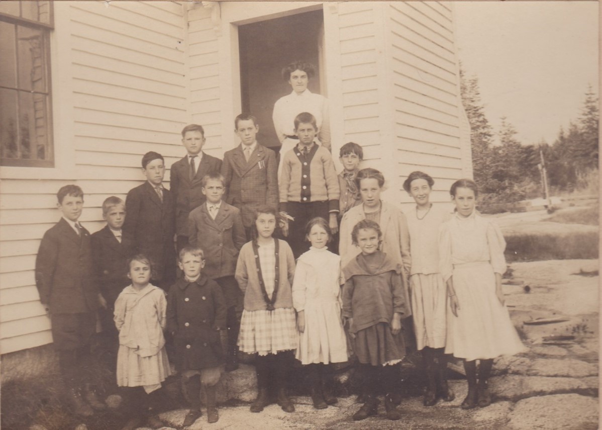 Lilla McIntyre, the mother of Rebecca Bowden Herrick Wanbaugh and the teacher in this undated photo