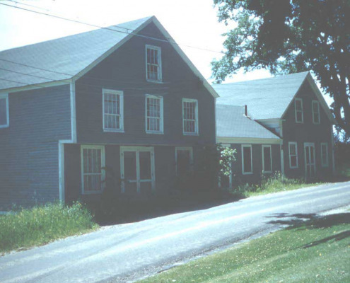 The Smith Brother’s building in the 1960s. In the 1970s it was the dance studio of Dolly LaTour.