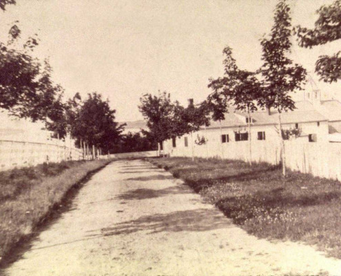 Joseph Eaton’s son, Deacon John Eaton, built close by his father in about 1800. Notice the young trees on Maple Drive.