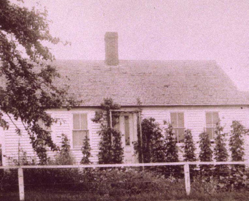 Samuel Billings built this house for his daughter, Nancy Wood.
