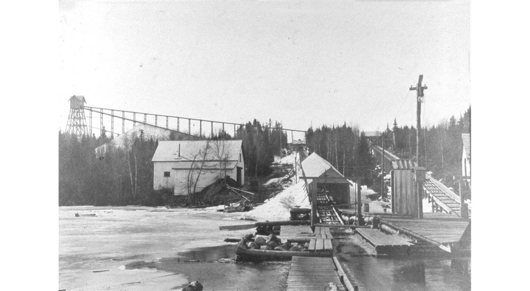 There were two main conveyors or “runways” from the pond to the storage houses.