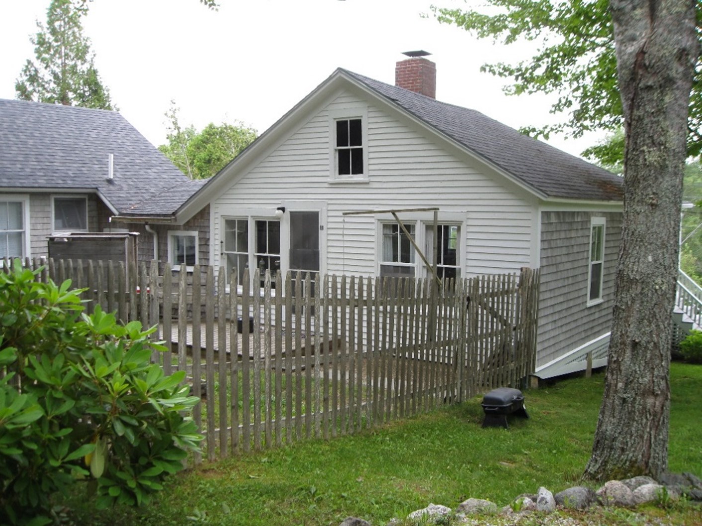 In its new site to the right of the Sargentville Library, the side that was the front of this building is now the back. For many years it was called the Binnery, a name given it by Rebecca Peck Peterson.  Presently it is a summer home.