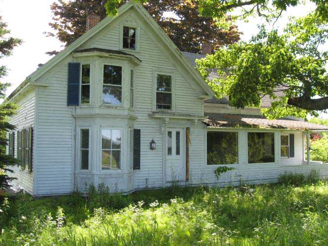 2010 photos of The Edward Brown Homestead on Caterpillar Hill where Martha Brown grew up